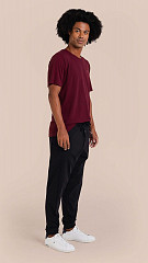 24271564 - Camiseta Masculina Basic Bordô
