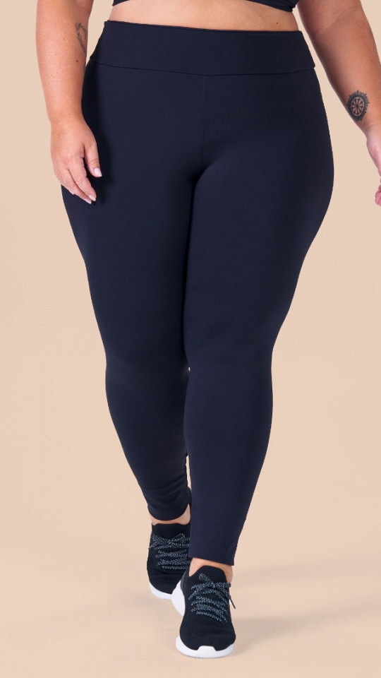 24270171 - Legging Feminina  Leve Compressão Plus Size Preta