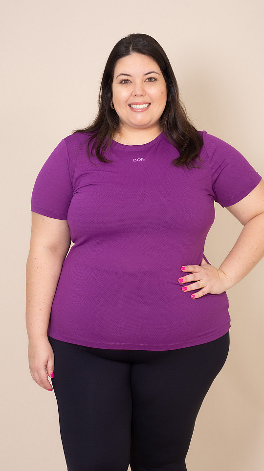 24271320 - Camiseta Feminina B.ON Dry Slim Fit Plus Size Roxo